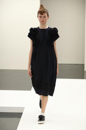 【ルック】トリコ・コム デ ギャルソン17SSコレクション