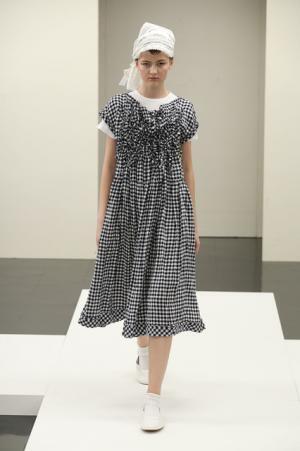 【ルック】トリコ・コム デ ギャルソン17SSコレクション