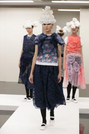 【ルック】トリコ・コム デ ギャルソン17SSコレクション