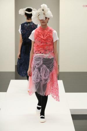 【ルック】トリコ・コム デ ギャルソン17SSコレクション