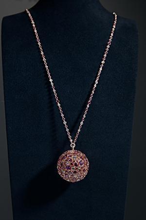 世界最大級の伝説的ジュエリー「ティファニー ダイヤモンド」上陸。銀座本店でアーカイブコレクション展