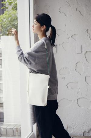 パルコのミツカルストアで「sneeuwの世界」展。リメイク1点ものや限定バッグも発売