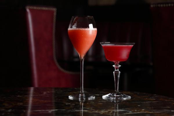 苺と練乳のムースや苺のシャンパンカクテルなど、冬だけに味わえるパレスホテル東京のメニュー