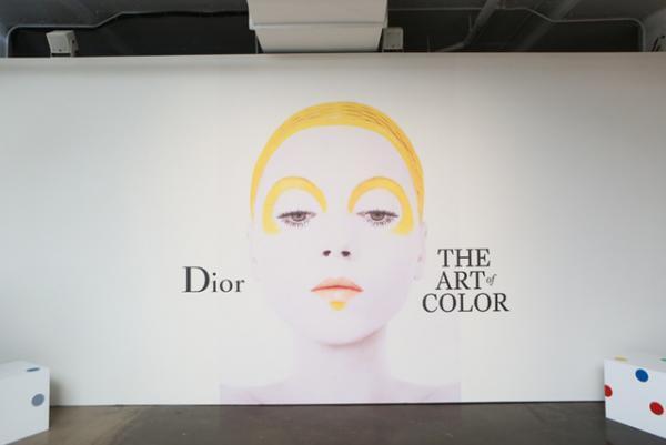 ディオール、メイクアップの歴史を紐解くアートブック『アート オブ カラー』刊行。300人超の著名人がNYでお祝い