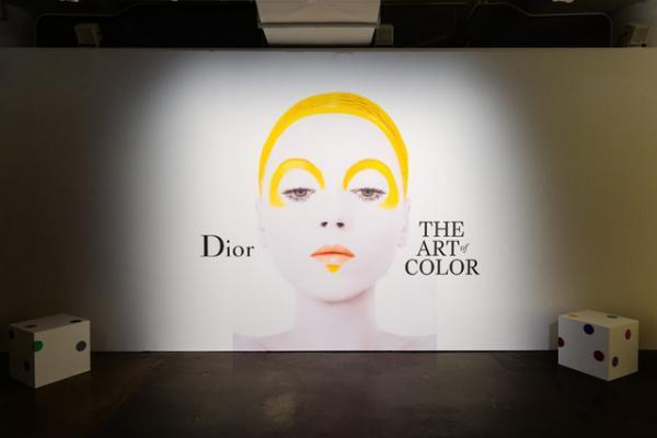 ディオール、メイクアップの歴史を紐解くアートブック『アート オブ カラー』刊行。300人超の著名人がNYでお祝い