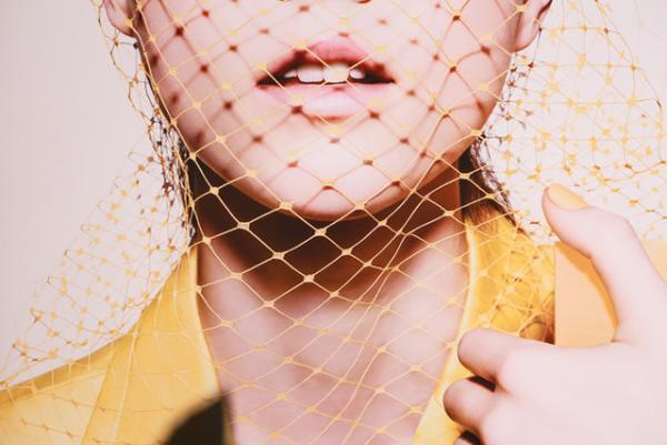 ディオール、メイクアップの歴史を紐解くアートブック『アート オブ カラー』刊行。300人超の著名人がNYでお祝い