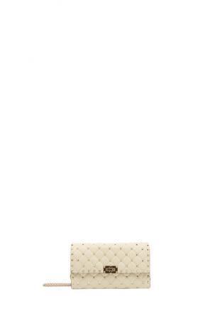 ヴァレンティノが新宿伊勢丹にてポップアップ開催。アイコニックなスタッズをあしらったシューズ＆バッグを展開