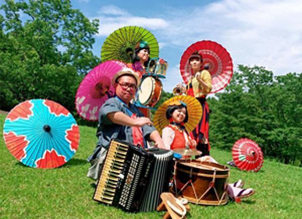 代々木VILLAGEの5周年記念イベント開催！小林武史やCharaによるラジオ収録も