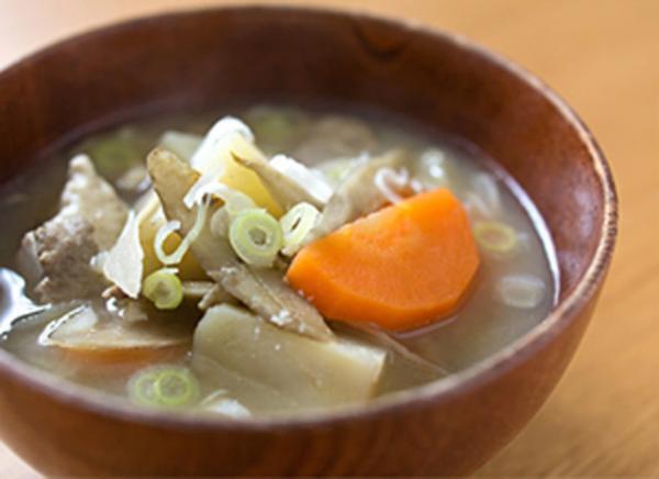 代々木VILLAGEの5周年記念イベント開催！小林武史やCharaによるラジオ収録も