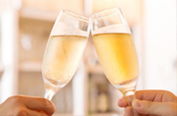 代々木VILLAGEの5周年記念イベント開催！小林武史やCharaによるラジオ収録も