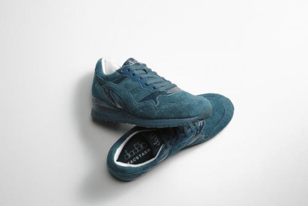 ディアドラのシグネチャーシューズ「INTREPID」が、ファセッタズムとのコラボで復刻