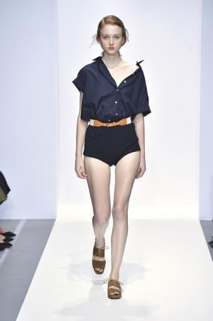 【ルック】マーガレット・ハウエル17SSウィメンズコレクション