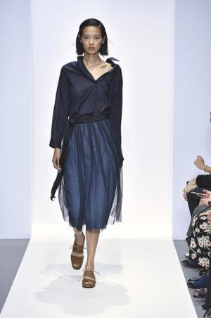 【ルック】マーガレット・ハウエル17SSウィメンズコレクション