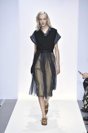 【ルック】マーガレット・ハウエル17SSウィメンズコレクション