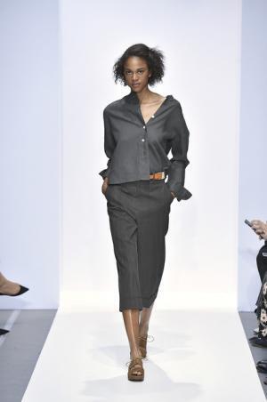 【ルック】マーガレット・ハウエル17SSウィメンズコレクション