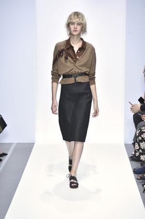 【ルック】マーガレット・ハウエル17SSウィメンズコレクション