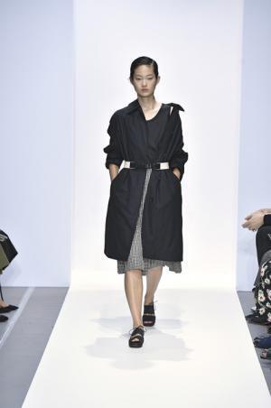 【ルック】マーガレット・ハウエル17SSウィメンズコレクション