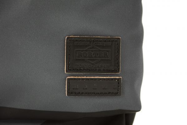 マルニ×ポーターの第8弾「SURF COLLECTION」発売。空の色と打ち寄せる波をイメージ