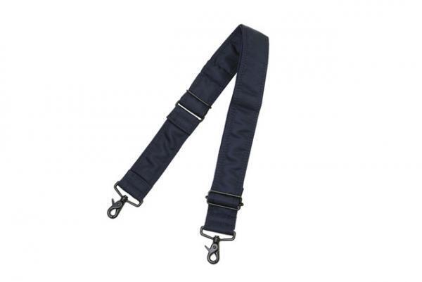 マルニ×ポーターの第8弾「SURF COLLECTION」発売。空の色と打ち寄せる波をイメージ