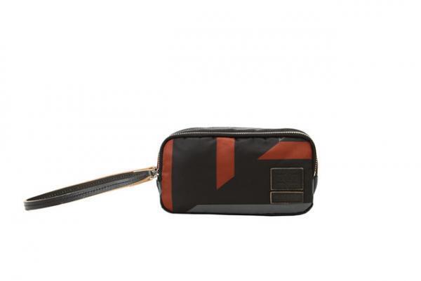 マルニ×ポーターの第8弾「SURF COLLECTION」発売。空の色と打ち寄せる波をイメージ