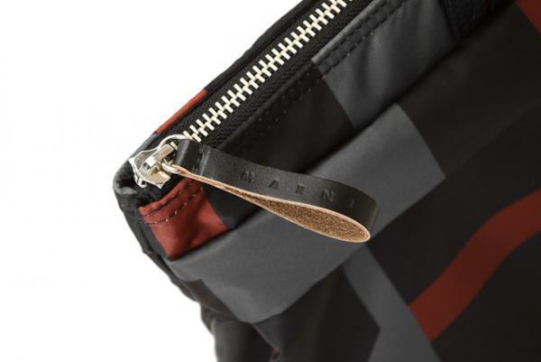 マルニ×ポーターの第8弾「SURF COLLECTION」発売。空の色と打ち寄せる波をイメージ