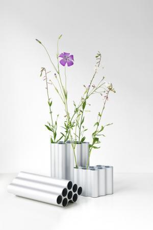 ヴィトラが伊勢丹新宿店でポップアップ。「ウッデンドール」や「こけしドール」などアクセサリーコレクションと特別商品を展開