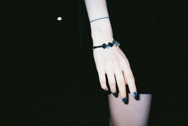 プティローブノアー×ボンジュールガールのアクセサリーが登場！ドレスアップして夜遊びする女の子をイメージ