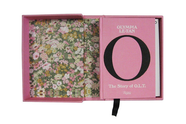 オランピア ル タン初のモノグラフ『The Story of O.L.T』刊行。本人来店！新宿伊勢丹で記念イベント開催