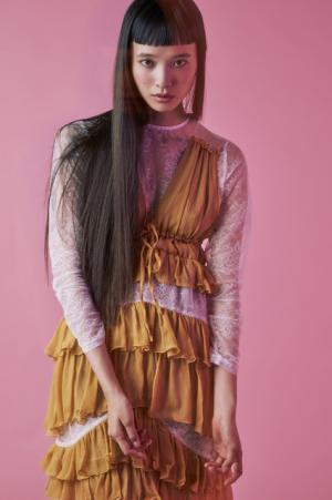 【ルック】モトナリオノ17SSウィメンズコレクション