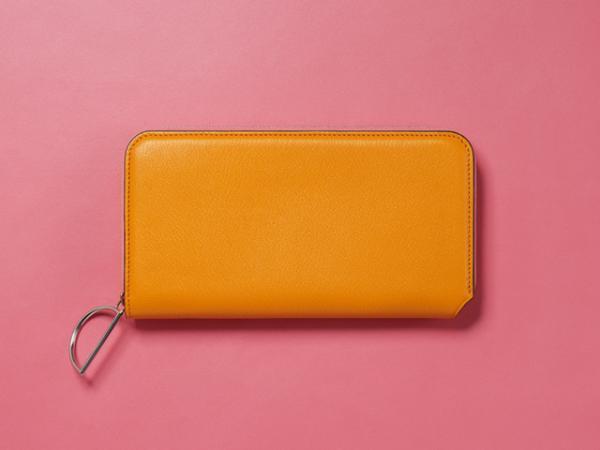 アクネ ストゥディオズ、ジャック・ピアソンとのコラボポーチを世界100個限定発売