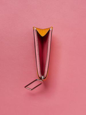 アクネ ストゥディオズ、ジャック・ピアソンとのコラボポーチを世界100個限定発売