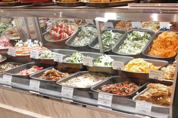 三越伊勢丹による新業態「FOOD＆TIME ISETAN」では気軽に“食”を楽める！ブルーボトルコーヒー、老舗パン屋の浅野屋、サラダ専門店