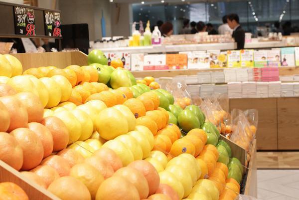 三越伊勢丹による新業態「FOOD＆TIME ISETAN」では気軽に“食”を楽める！ブルーボトルコーヒー、老舗パン屋の浅野屋、サラダ専門店
