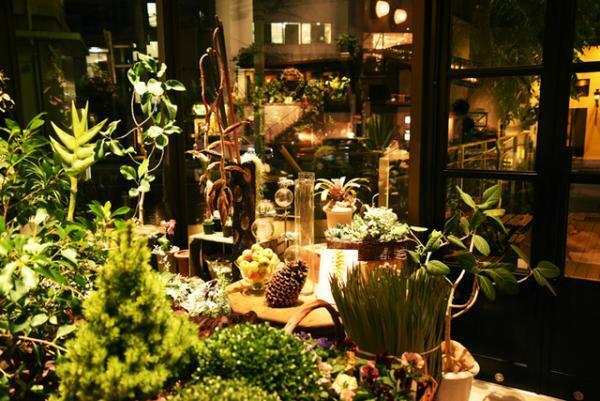 ミハラヤスヒロのソスウが手掛けるカフェ・花屋・レンタルスペースが融合した複合ショップがオープン