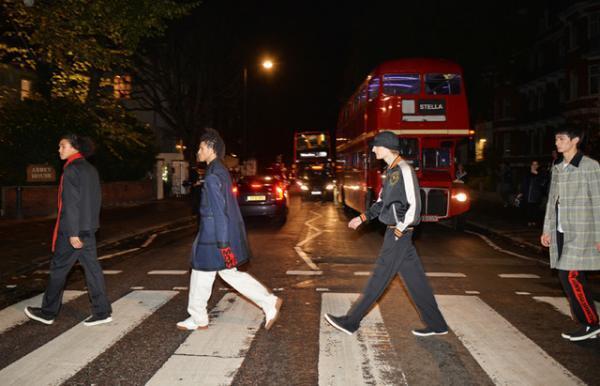 ステラ マッカートニーが初となるメンズウエアコレクションと、新作ウィメンズコレクションを同時に発表