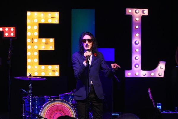 ステラ マッカートニーが初となるメンズウエアコレクションと、新作ウィメンズコレクションを同時に発表