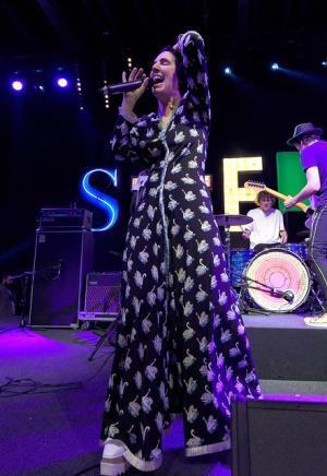 ステラ マッカートニーが初となるメンズウエアコレクションと、新作ウィメンズコレクションを同時に発表