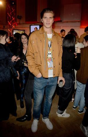 ステラ マッカートニーが初となるメンズウエアコレクションと、新作ウィメンズコレクションを同時に発表