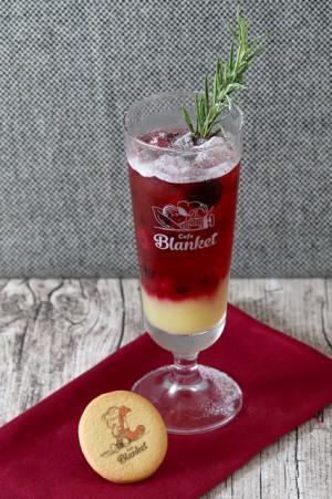 スヌーピーミュージアムでクリスマスイルミネーション！ツリーの上でピーナッツの仲間たちが“ハッピーダンス”