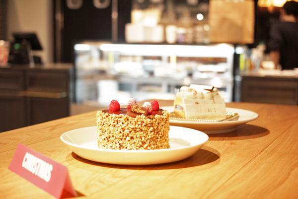 「中目黒高架下」がついにオープン！全長約700メートルに蔦屋書店など人気店が軒を連ねる新施設【レポート】