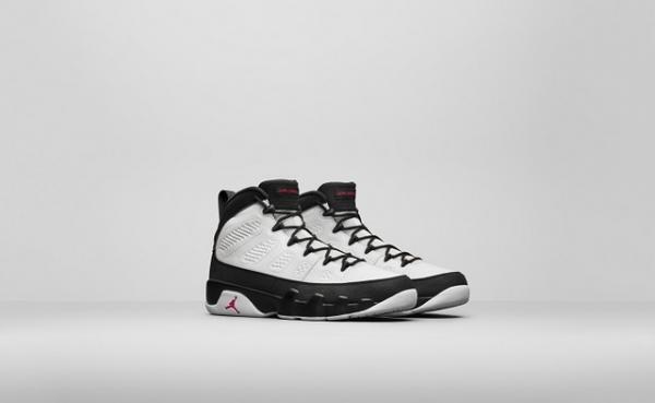 ナイキのジョーダンブランドが、映画「スペースジャム」公開20周年を記念して新作・復刻モデルを発売