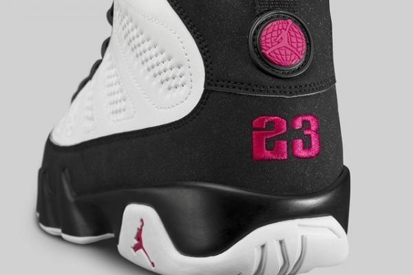 ナイキのジョーダンブランドが、映画「スペースジャム」公開20周年を記念して新作・復刻モデルを発売