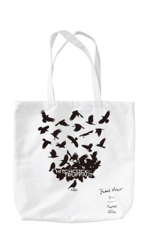 映画『ヒッチコック／トリュフォー』×パスザバトン、1点もののペイントオーバーバッグが登場