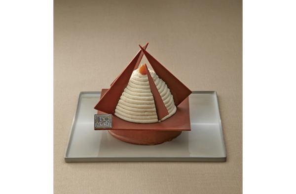 フォションが“アール・デコ”をテーマにした、芸術的なケーキ「クリスマスモンブラン」を発売