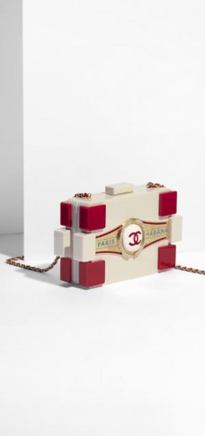 シャネルからキューバのカルチャーと融合した、ボーイッシュでシックな新作バッグ