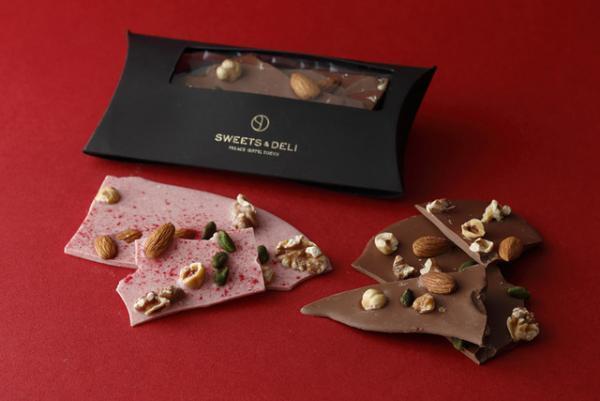 パレスホテル東京に、バレンタイン限定の大人のスイーツ7種が登場！室数限定の宿泊プランも