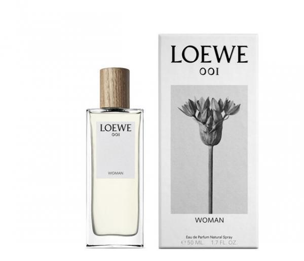 ジョナサン・アンダーソンが初めて手掛けたロエベのフレグランス「LOEWE 001」発売