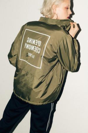 オープニングセレモニー×エックスガール、Wネームのコラボコレクション第2弾を発売