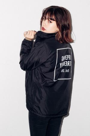 オープニングセレモニー×エックスガール、Wネームのコラボコレクション第2弾を発売