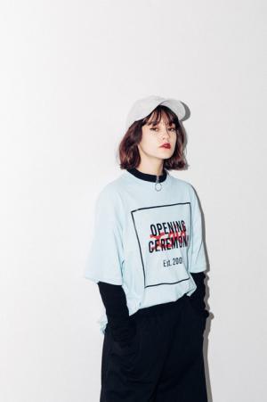 オープニングセレモニー×エックスガール、Wネームのコラボコレクション第2弾を発売